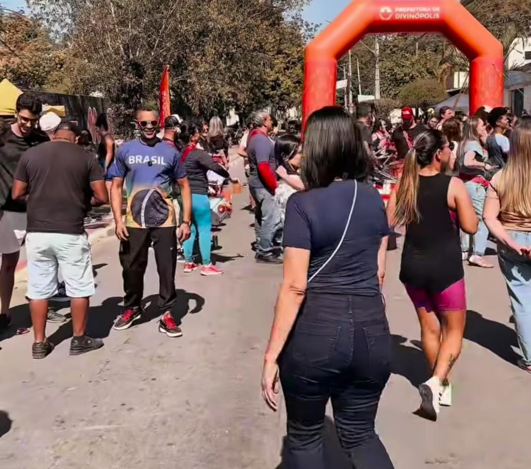 “Rua do Lazer” transforma a Pitangui em palco de diversão para famílias em Divinópolis