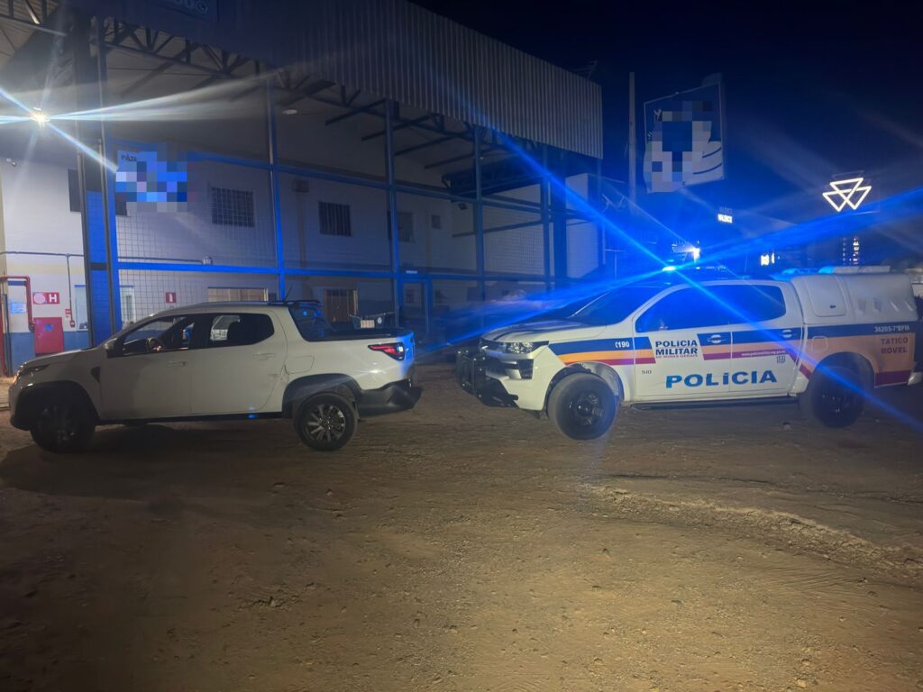 Golpe na estrada: veículo furtado circulava com placa falsa e destino comercial em Bambuí WhatsApp Image 2025-07-22 at 11.37.18