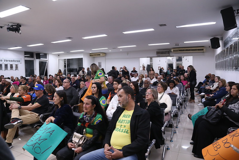 Urgente: Mobilização popular força Estado a paralisar adesão ao modelo cívico-militar nas escolas capa