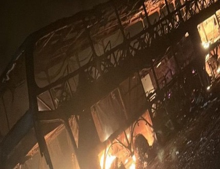 Acidente violento na BR-262 deixa feridos após ônibus bater em carreta e incendiar sit2