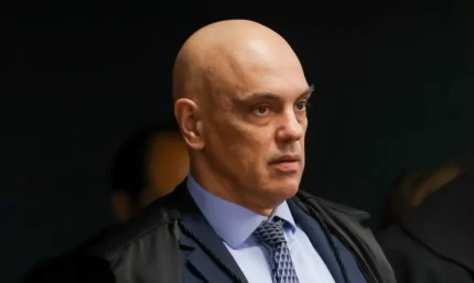 Moraes manda Polícia Penal vigiar Bolsonaro em tempo integral durante prisão domiciliar