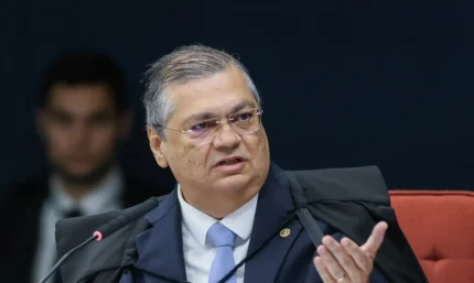 Dino manda Policia Federal investigar emendas pix, que somam R$ 694 milhões