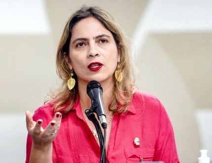 Tribunal de Contas de Minas Gerais (TCE-MG) barra expansão de escolas cívico-militares; Beatriz Cerqueira comemora Beatriz Cerqueira