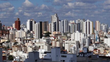 Mais de 227 mil débitos levam contribuintes da dívida ativa à negativação em Divinópolis