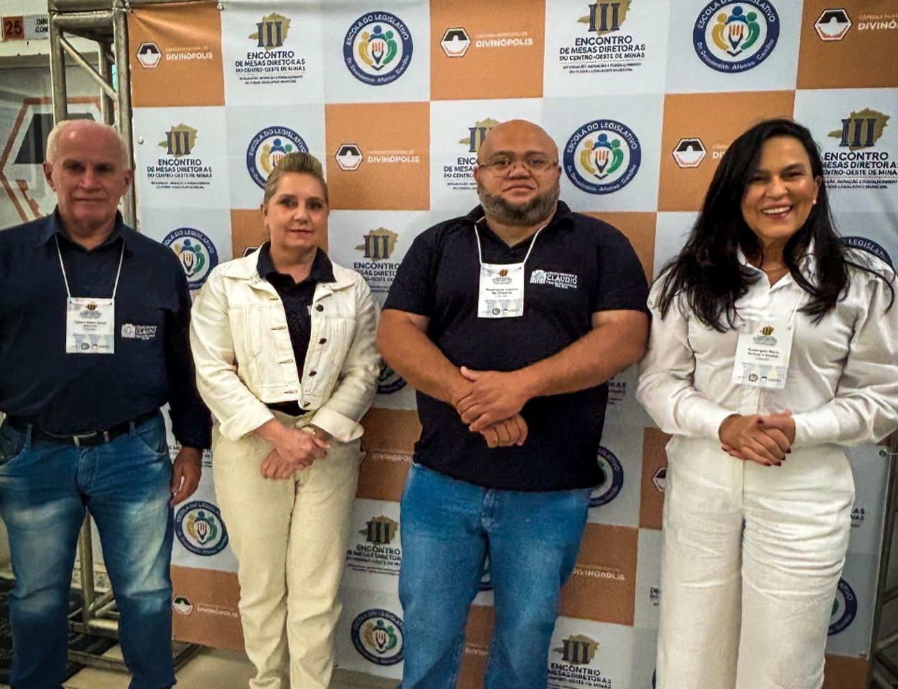 Câmara Municipal de Cláudio participa de encontro regional de ‘Mesas Diretoras’ que contou com representantes de 31 municípios em Divinópolis