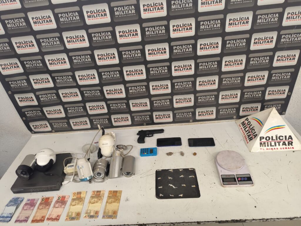 Dupla é presa por tráfico de drogas em operação no bairro São Luis, Carmo do Cajuru Imagem do WhatsApp de 2025-08-11 à(s) 10.50.10_141d57e3
