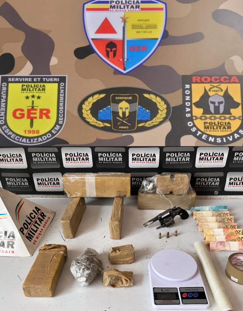 PM apreende grande quantidade de drogas e arma em operação no Vila das Roseiras, Divinópolis Imagem do WhatsApp de 2025-08-15 à(s) 10.48.20_be49b37f