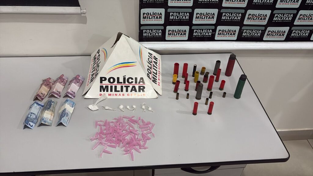 Residência usada como ponto de venda de drogas é alvo de operação da PM em Nova Serrana Imagem do WhatsApp de 2025-08-18 à(s) 13.49.06_a81bb4ba