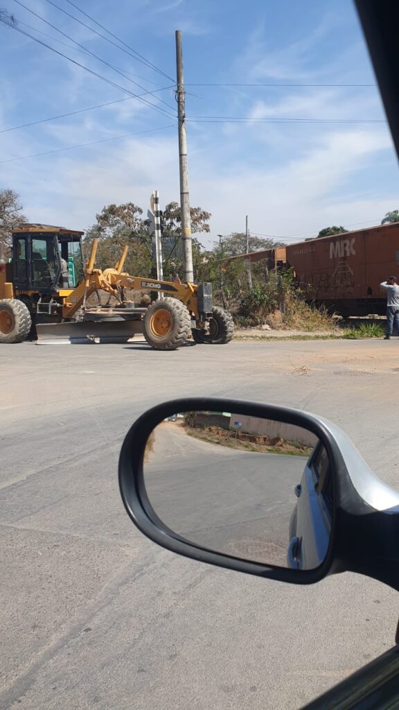 Locomotiva colide com patrol em Ermida Locomotiva colide com patrol em Ermida