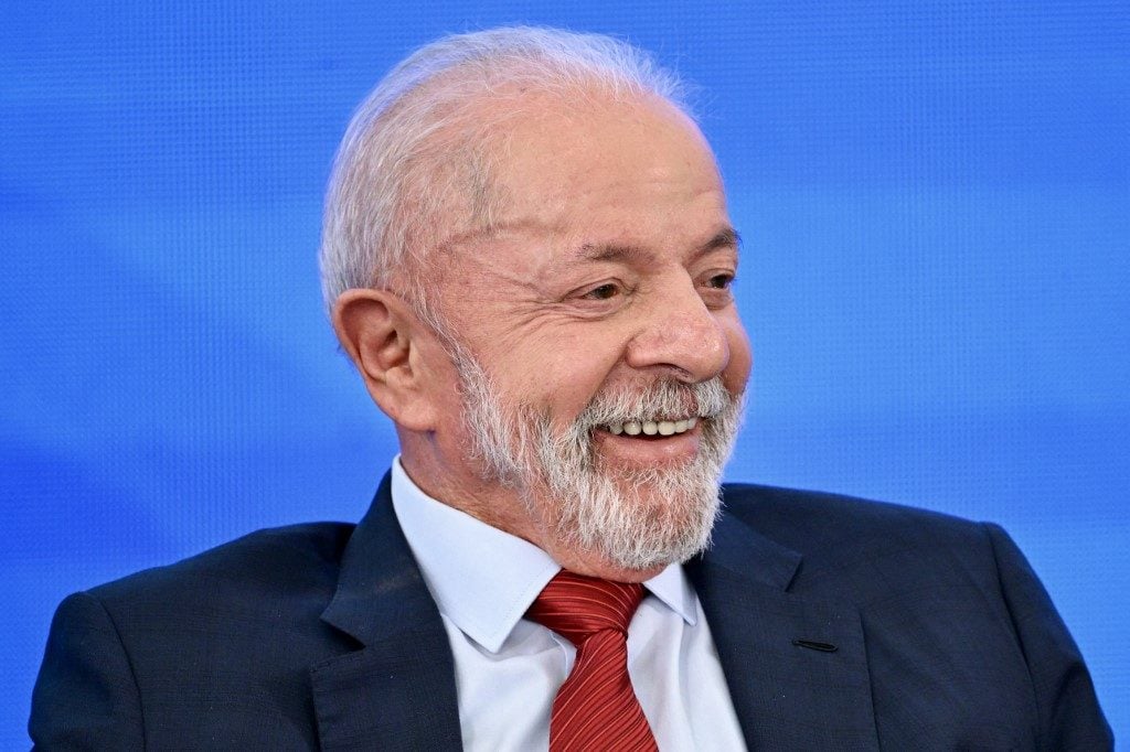 Avaliação de Lula cresce após tarifaço de Trump/Bolsonaro e atinge melhor marca desde maio; Ex-presidente cai 6 pontos e Lula sobe 3 comparado com julho Pesquisa Lula