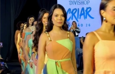 Semana da Moda começa com desfile que dita tendências nacionais