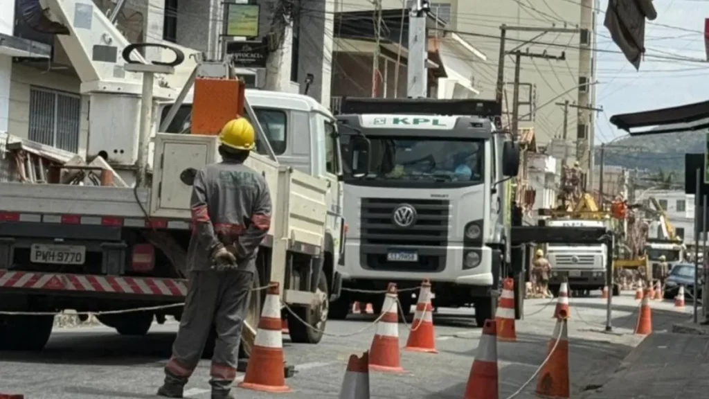 Cemig investe R$ 9,2 milhões e reforça rede elétrica no Centro-Oeste de Minas Cemig investe R$ 9,2 milhões e reforça rede elétrica no Centro-Oeste de Minas