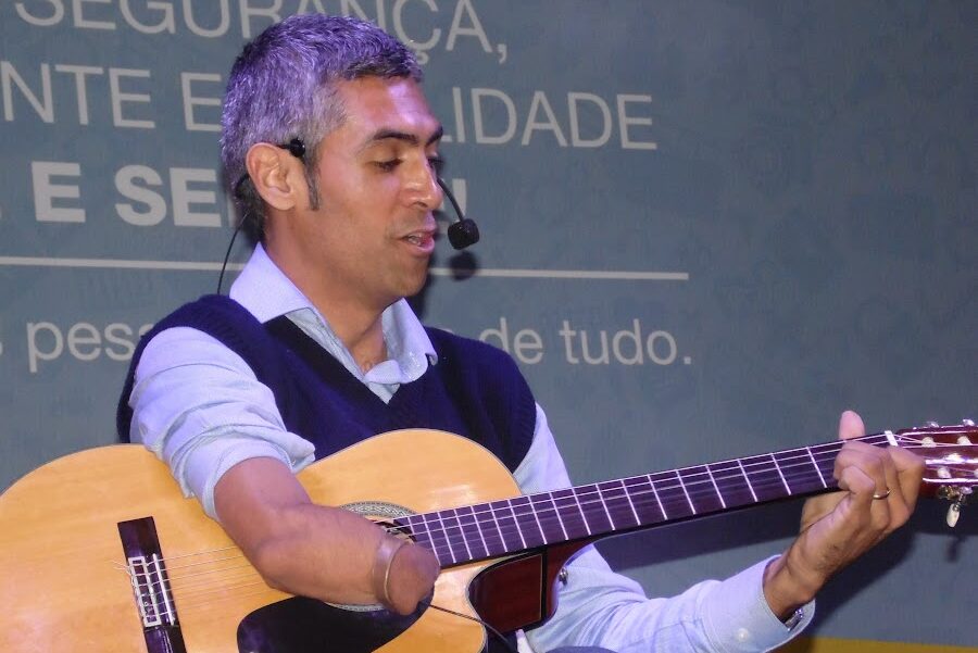 “Eu só precisava de uma oportunidade”; Douglas da Guarda transforma deficiência em motivação