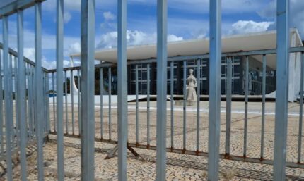 STF inicia julgamento da trama golpista com segurança reforçada em Brasília