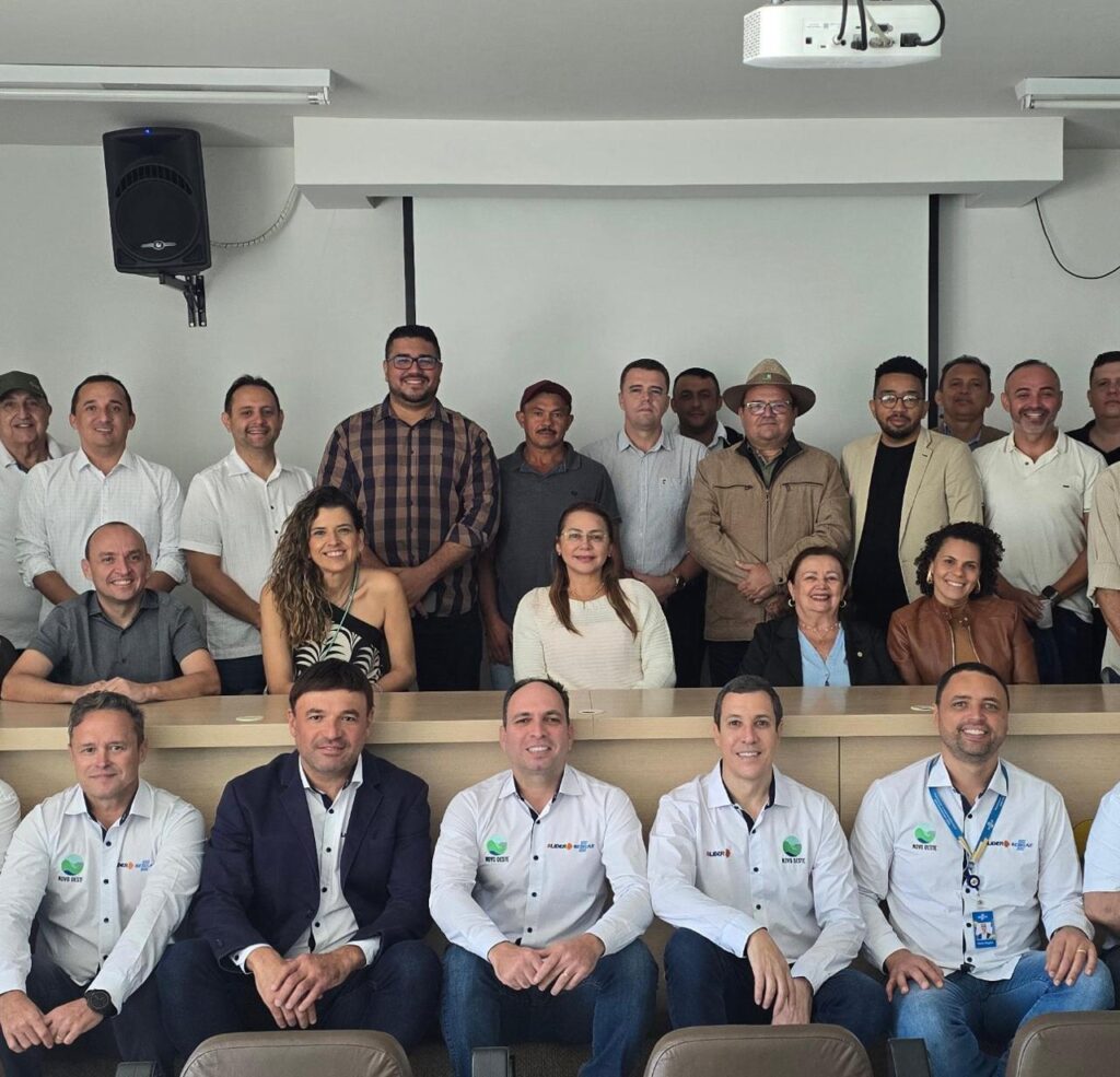 Divinópolis: Agência Novo Oeste recebe prefeitos, vereadores e empresários do MS Imagem do WhatsApp de 2025-09-04 à(s) 12.43.20_306e8513