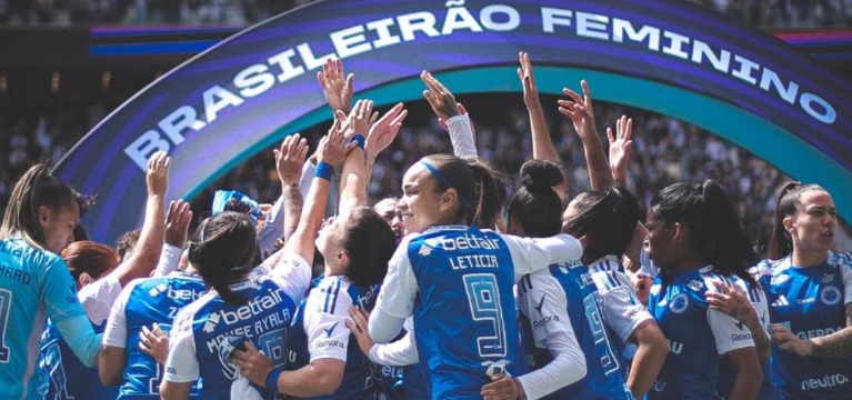 Cruzeiro faz história, mas cai diante do Corinthians e é vice do Brasileirão