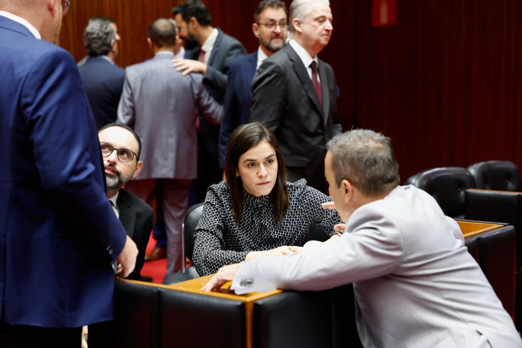 Deputada Lohanna pede CPI para investigar corrupção bilionária no licenciamento ambiental Imagem do WhatsApp de 2025-09-17 à(s) 12.29.33_8935c893