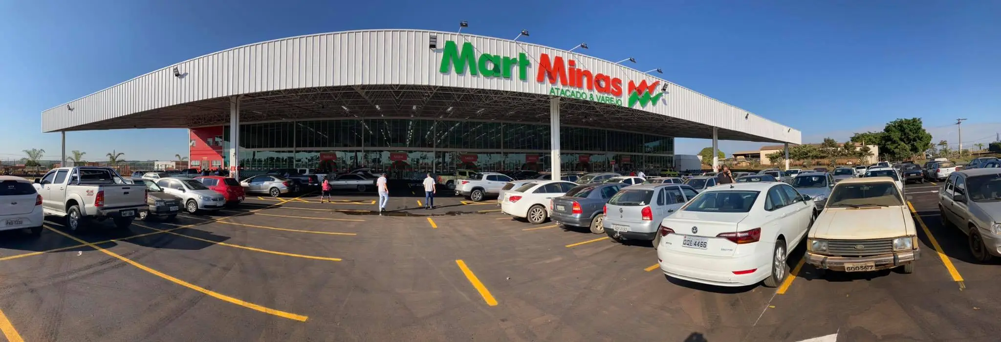 Divinópolis para o Brasil: Mart Minas anuncia compra de lojas do Apoio Mineiro e amplia rede