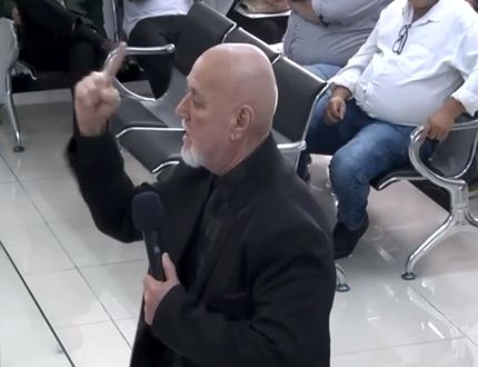 “Dois tiros na cabeça”: fala de pastor sobre migrante em situação de rua causa indignação e repúdio na Câmara de Divinópolis
