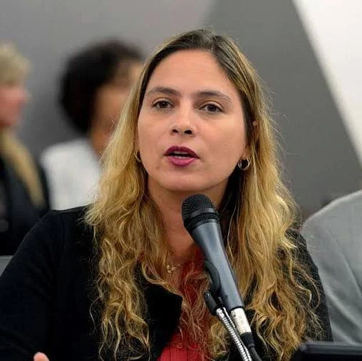 Cannabis medicinal pelo SUS avança em MG com projeto da deputada Beatriz Cerqueira images