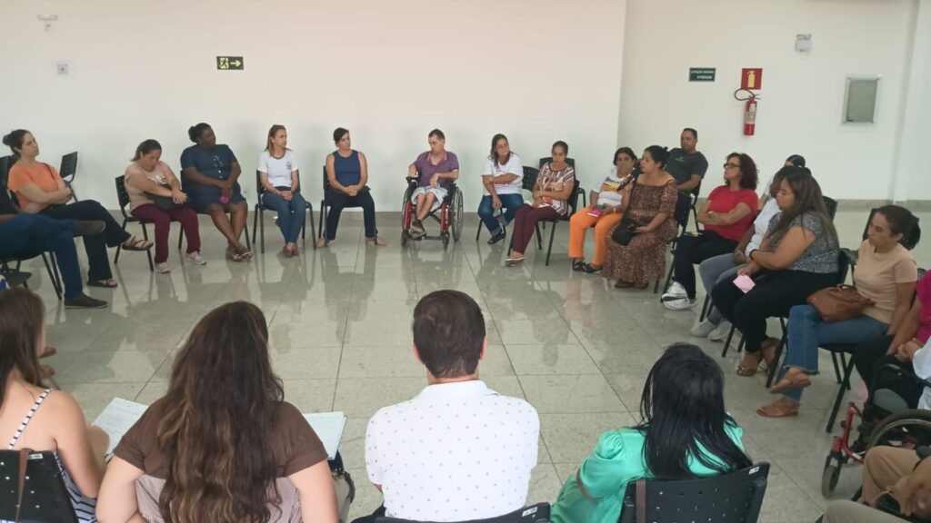 Roda de Conversa é realizada em Carmo do Cajuru em comemoração ao Dia Nacional de Luta das Pessoas com Deficiência img_4F573F1E5D820A5E0239941AE3902C5CFC98FF49
