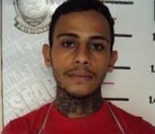 Após tentativa de fuga pelos telhados, detento em Itaúna é preso dentro de cama box Imagem do WhatsApp de 2025-10-06 à(s) 14.29.47_7b15841b