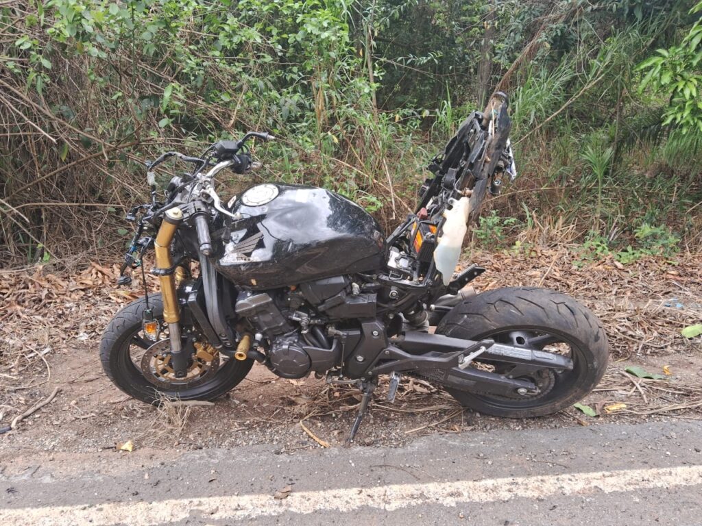Jovem de 18 anos morre em grave acidente de moto na BR-352, em Onça do Pitangui Imagem do WhatsApp de 2025-10-19 à(s) 19.30.10_e8978f61