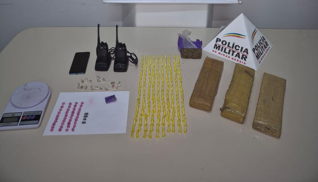 Ação policial em Bom Despacho termina com grande apreensão de drogas e prisão de suspeito Imagem do WhatsApp de 2025-10-22 à(s) 09.58.58_dfdd56a4