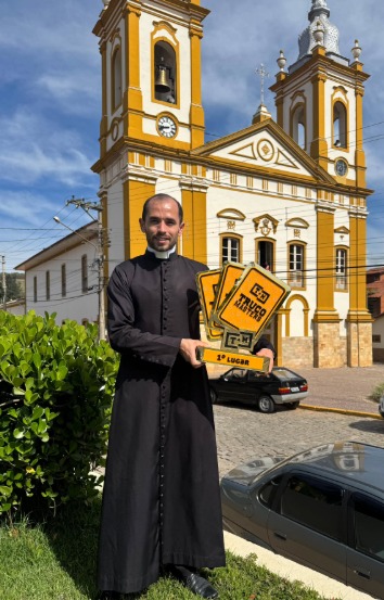 Padre Caio de Melo conquista o prêmio de R$ 40 mil no Truco Masters Imagem do WhatsApp de 2025-10-27 à(s) 16.53.49_c29d6325