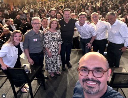 Xadrez político mineiro se mexe: Mateus Simões filia-se ao Partido Social Democrático (PSD) com benção de Zema, e Kassab costura apoio de Bolsonaro Mateus Simões - capa