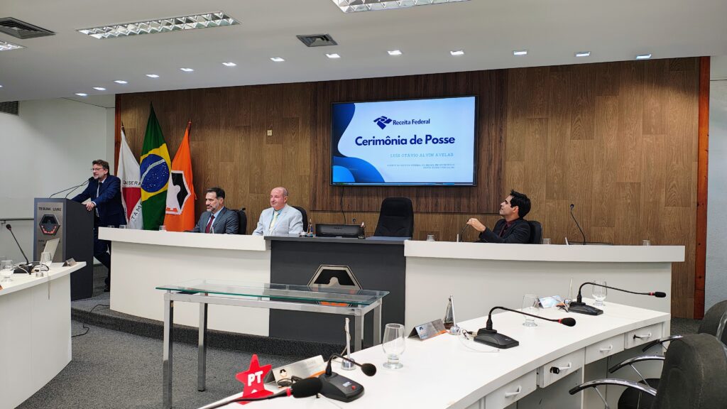 Novo agente da Receita em Divinópolis promete foco total no atendimento ao contribuinte Novo agente da Receita em Divinópolis promete foco total no atendimento ao contribuinte