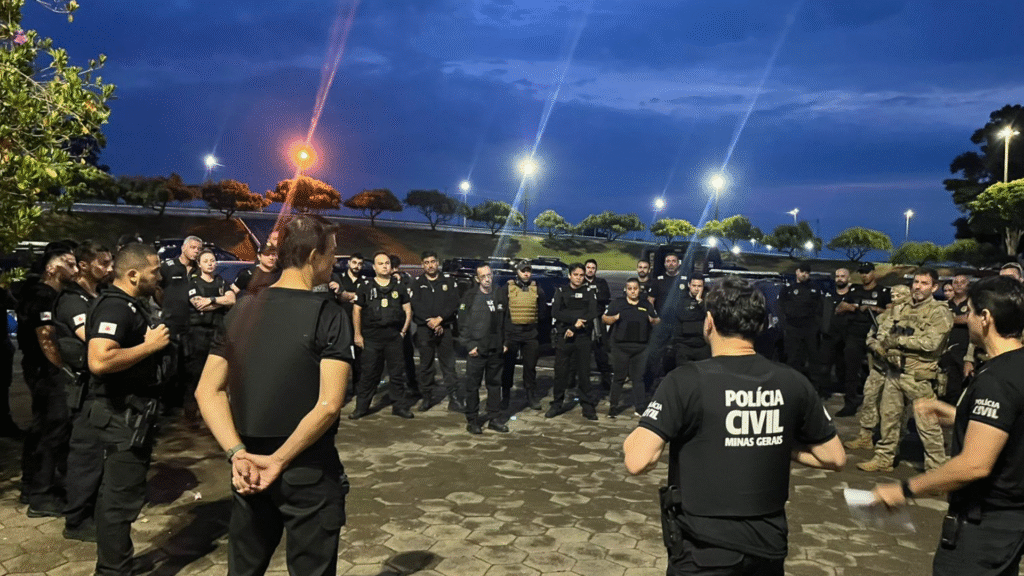 Polícia Civil deflagra Operação “Disciplina KZ” e prende 12 suspeitos de integrar facção criminosa em Minas Operação PCMG