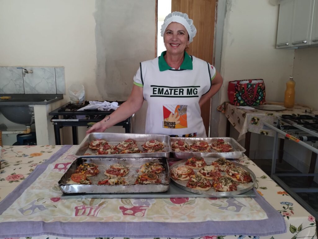 Produtores da agroindústria de Carmo do Cajuru têm oportunidade de participar de capacitação gratuita sobre boas práticas de fabricação de alimentos Produtores da agroindústria de Carmo do Cajuru têm oportunidade de participar de capacitação gratuita sobre boas práticas de fabricação de alimentos