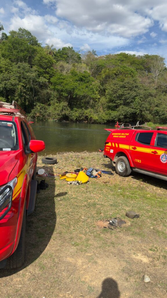 Homem morre afogado ao tentar recuperar chinelo no Rio Pará, em Conceição do Pará Homem morre afogado ao tentar recuperar chinelo no Rio Pará, em Conceição do Pará