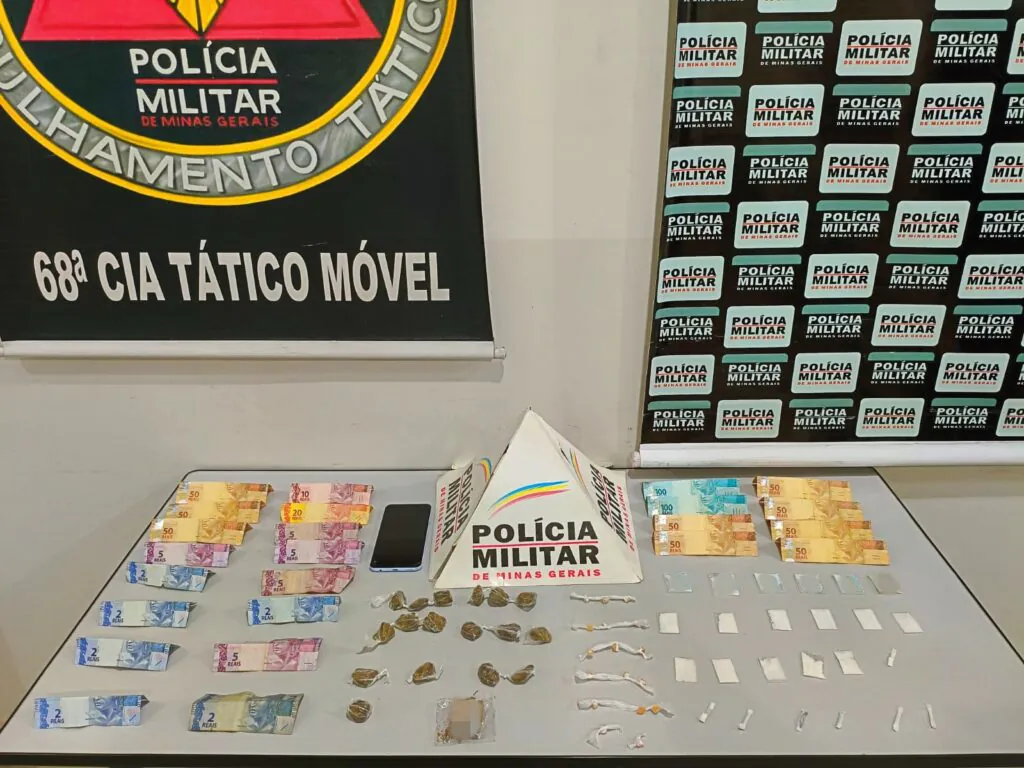 Jovens são presos por tráfico de drogas no bairro Romeu Duarte, perto de escola em Nova Serrana WhatsApp-Image-2025-10-13-at-11.59.34-1024x768