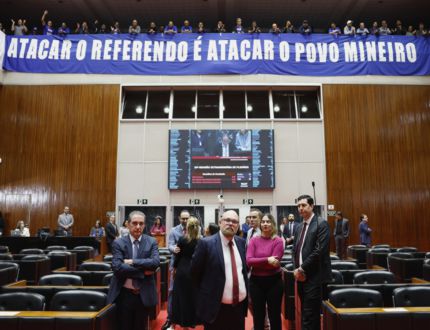 ALMG adia prazo de votação da PEC que elimina referendo e amplia manobra do governo