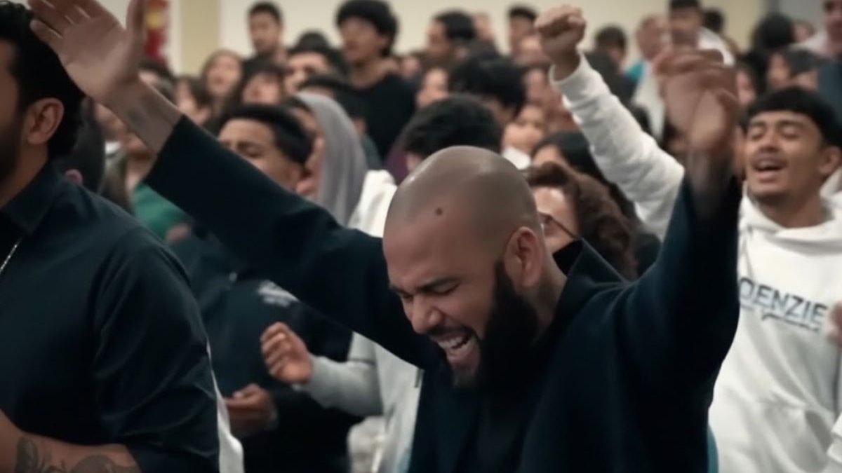 Jogador Daniel Alves vira pastor na Espanha após absolvição por estupro, faz mudança radical de vida
