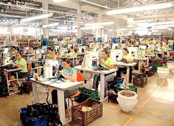 Nova Serrana lidera nível de ocupação em Minas e se destaca entre as cidades com mais trabalhadores do Brasil