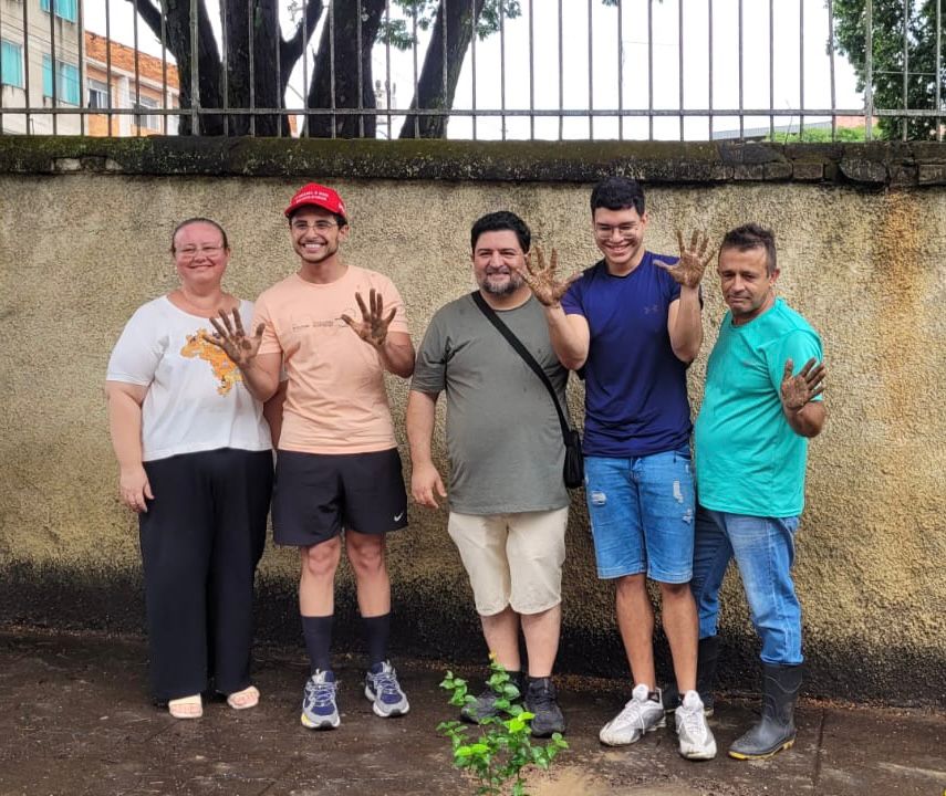 De cada voto, uma árvore: vereador Vítor Costa transforma promessa em ação e quer deixar Divinópolis mais verde Imagem do WhatsApp de 2025-11-13 à(s) 15.43.07_9f8cf602
