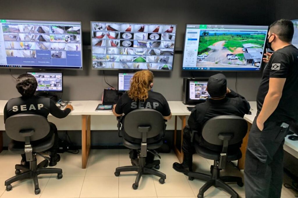 Tornozeleira eletrônica: veja como o equipamento monitora cada movimento e alerta a central SEAP