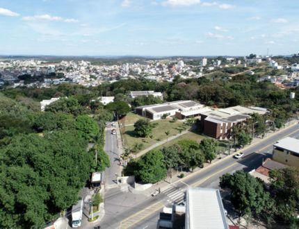 UEMG Divinópolis abre inscrições para o Vestibular 2026 e oferece 670 vagas em 17 cursos Fotografo - Mauro Cruz - UEMG