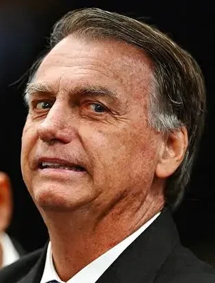 Sem privilégio: Moraes veta pedido para avaliar saúde de Bolsonaro antes da condenação final
