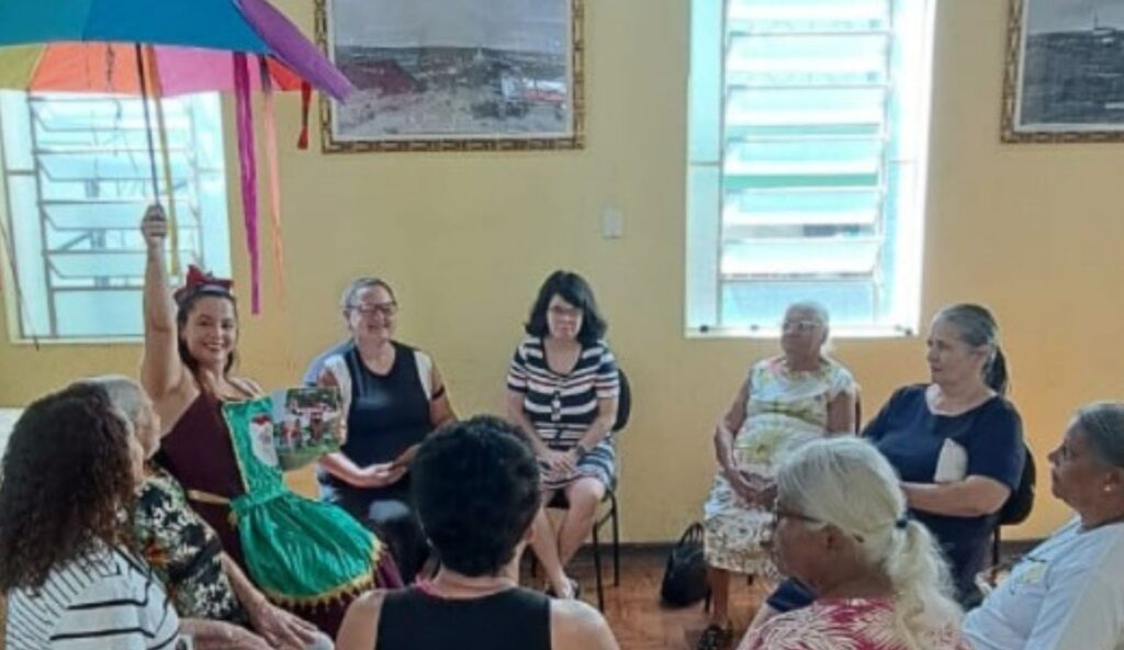 Roda de Conversa realizada na Biblioteca Municipal de Cajuru reuniu mulheres e fortaleceu vínculos img_C78DA3B73CE4AED961829D1D519BD644F811F790