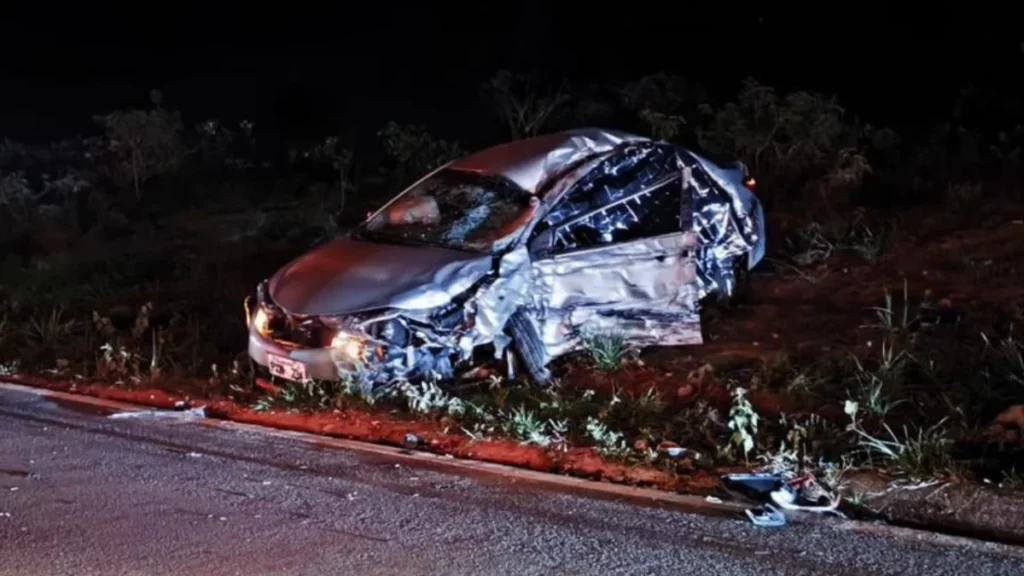 Bebê de 4 meses sobrevive a acidente que mata mãe na Rodovia do Calçado, em Nova Serrana mulher-de-35-anos-morre-em-colisao-entre-caminhao-e-carro-na-rodovia-do-calcado-em-nova-serrana-1200x675