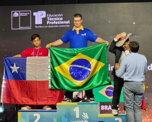 Aluno do SENAI Pará de Minas leva ouro na WorldSkills Américas e coloca Minas no topo da educação profissional