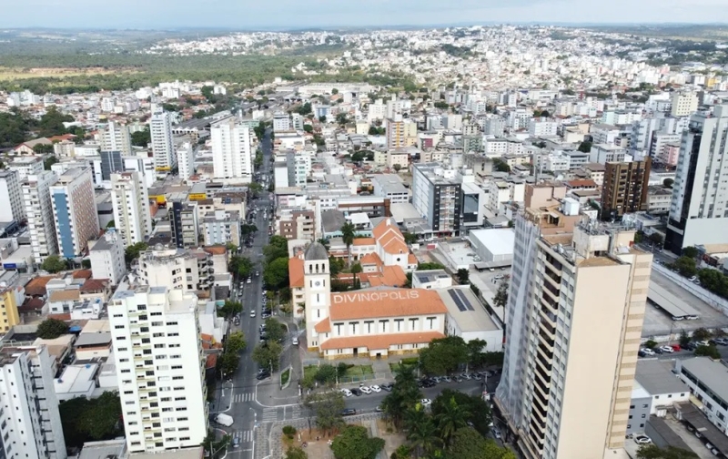 Nota Fiscal de Serviço em Divinópolis passa a ser emitida apenas pelo Portal Nacional a partir de 2026