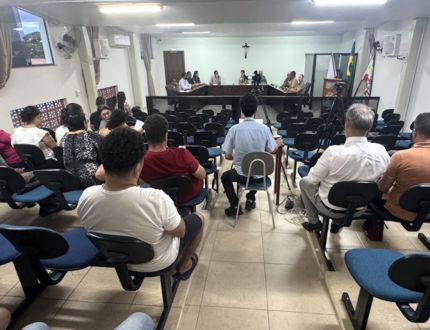 Penúltima reunião de 2025 da Câmara de Carmo do Cajuru tem aprovação da LDO, emendas impositivas e forte debate sobre recomendação do Ministério Público