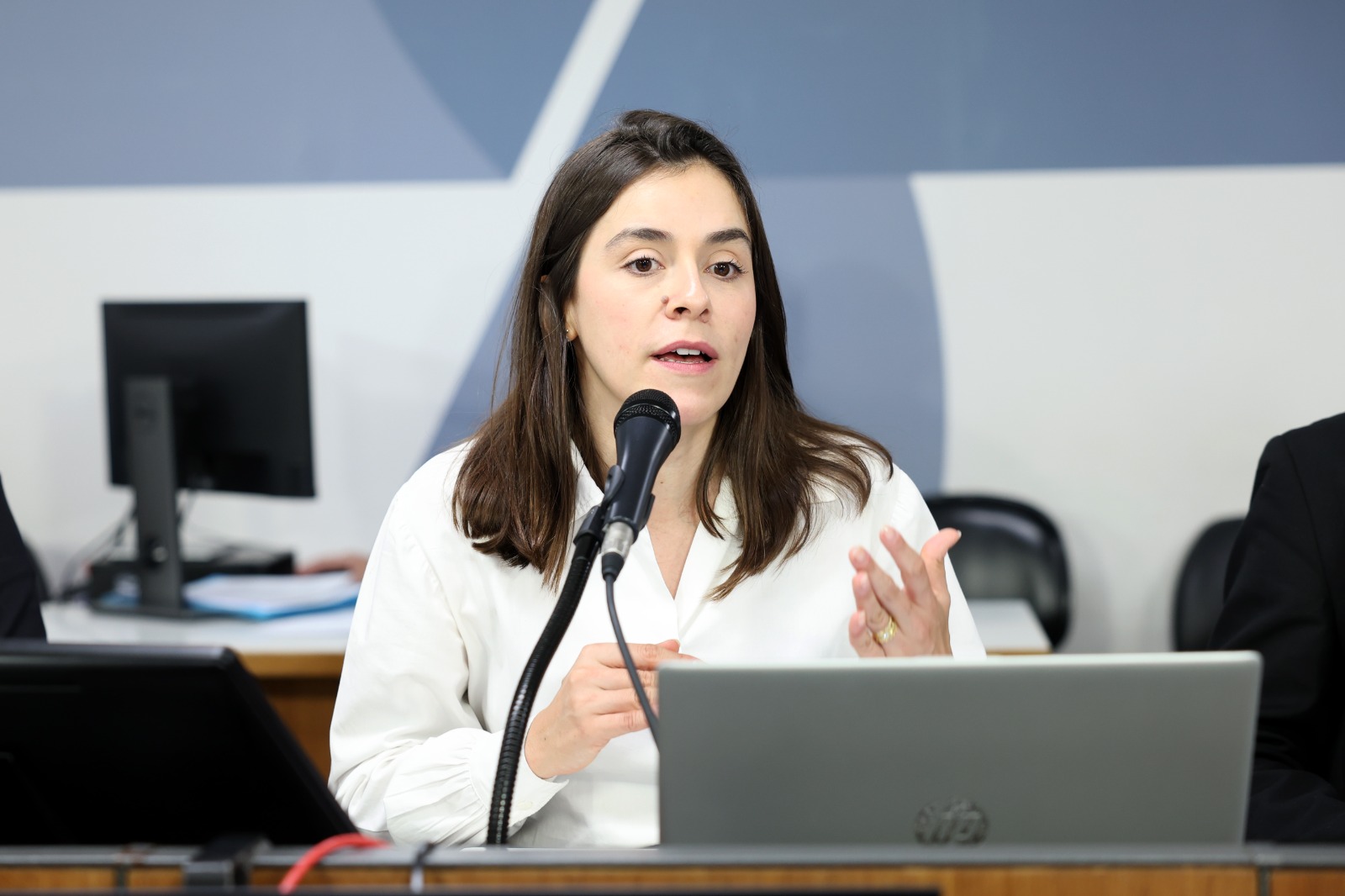ALMG aprova projeto de Lohanna e libera doação do Hospital Regional para a UFSJ instalar hospital universitário em Divinópolis