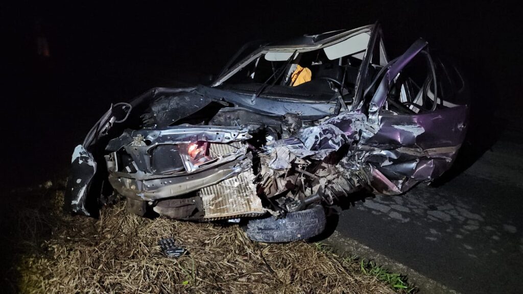Colisão frontal na MG-164 deixa um morto e seis feridos em Itapecerica IMG-20251214-WA0029