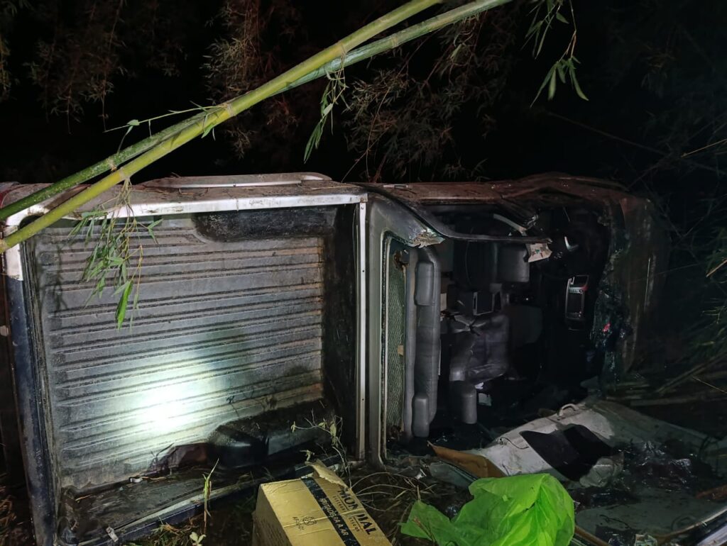 Mulher morre após capotamento entre Araújos e Perdigão; motorista estava embriagado, aponta teste Imagem do WhatsApp de 2025-12-08 à(s) 08.51.47_3afa7cec